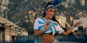 Duda Freire, nova musa da Unidos de Vila Isabel para o Carnaval 2027